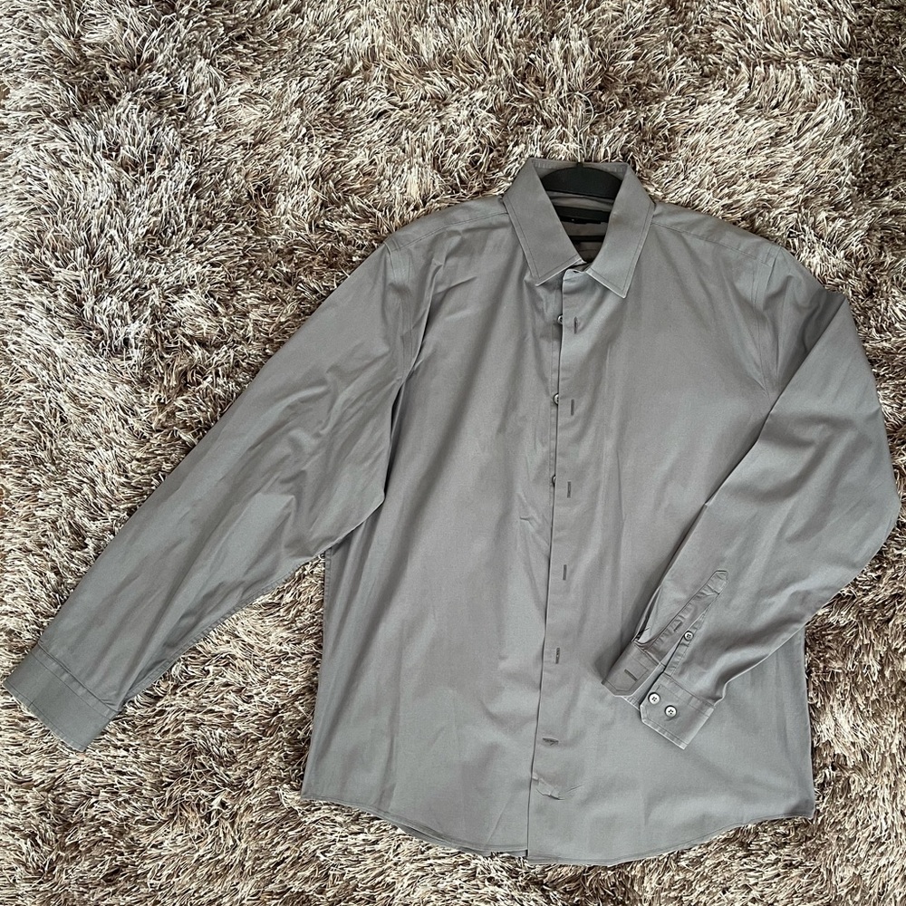 Express Modern Fit Button Up - Picture 2 of 15